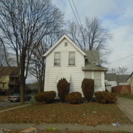 Buy this 3 bed house on Harvard Dairy & Deli in East 67th Street, Cleveland