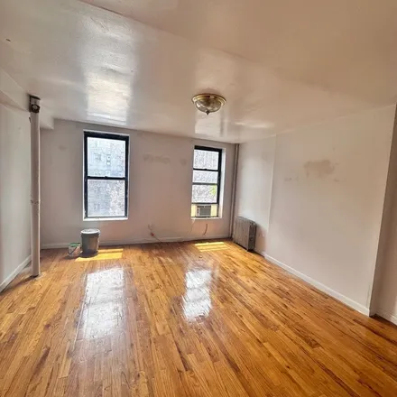 Rent this 2 bed apartment on Sushi Mumi in 130 Saint Marks Place, New York