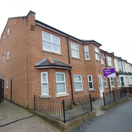 Rent this 1 bed apartment on Harwoods Road in Holywell, WD18 7RH