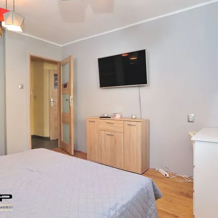 Rent this 3 bed apartment on Krajowy Ośrodek Wsparcia Rolnictwa Oddział Terenowy w Szczecinie in Bronowicka 41, 71-012 Szczecin