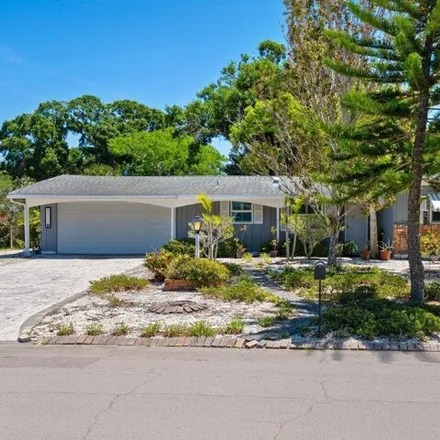 Image 2 - 2487 Croton Avenue, Southgate, Sarasota County, FL 34239, USA - House for sale