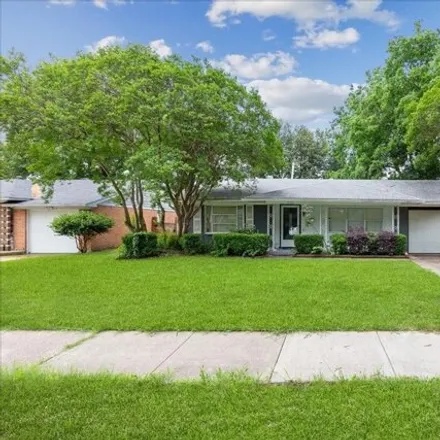 Buy this 3 bed house on 3134 Colchester Drive in Farmers Branch, TX 75234