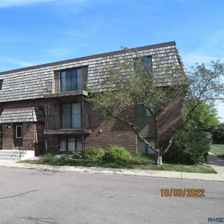Buy this 2 bed condo on 3602 South Gateway Boulevard in Sioux Falls, SD 57106