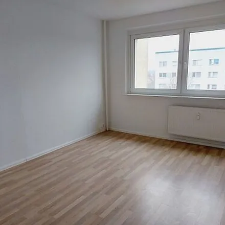 Rent this 3 bed apartment on Stollberger Straße 1 in 04349 Leipzig, Germany