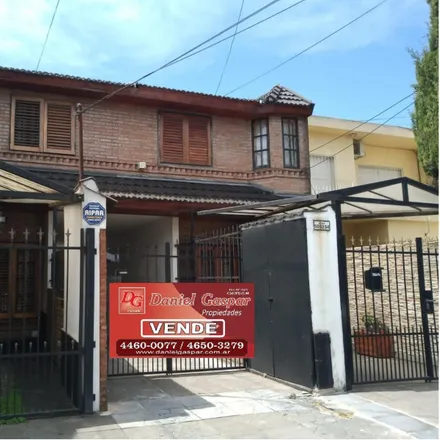 Buy this studio duplex on Jujuy 35 in Partido de La Matanza, Villa Luzuriaga