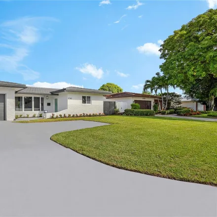 Image 2 - 5740 Northeast 20th Avenue, Imperial Point, Fort Lauderdale, FL 33308, USA - House for sale
