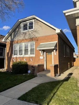 Buy this 3 bed house on 4341 North Marmora Avenue in Chicago, IL 60630