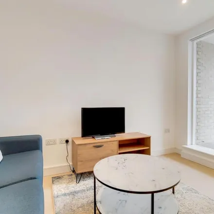 Rent this studio apartment on Dalton Lodge in 9 The Avenue, Brondesbury Park