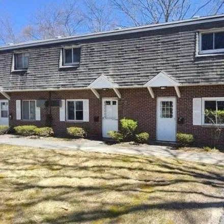 Buy this 2 bed condo on 132 Thissell Avenue in Dracut, MA 01850