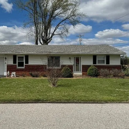 Buy this 3 bed house on 820 Park Street in Waterloo, IL 62298