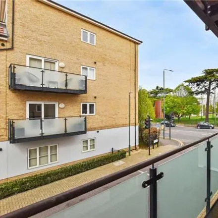 Image 9 - Talehangers Close, Crook Log, London, DA6 8AE, United Kingdom - Apartment for sale