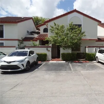 Image 3 - 335 Ives Dairy Road, Miami-Dade County, FL 33179, USA - Condo for rent