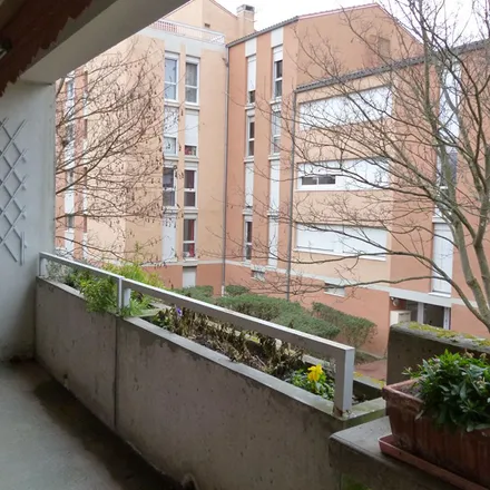 Rent this 4 bed apartment on 1bis Rue des Ormes in 31320 Castanet-Tolosan, France
