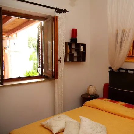 Rent this 2 bed house on 91021 Campobello di Mazara TP