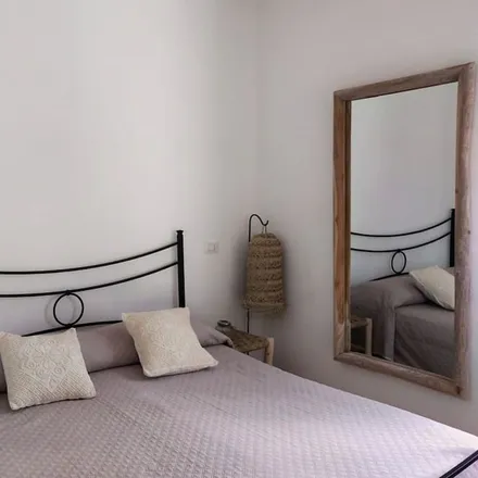 Rent this 2 bed house on Banco di Sardegna in Via XX Settembre, 07041 Alghero SS