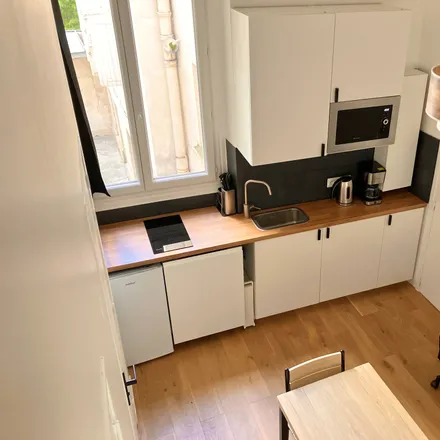 Image 3 - 28 Rue Saint-Sauveur, 75002 Paris, France - Apartment for rent