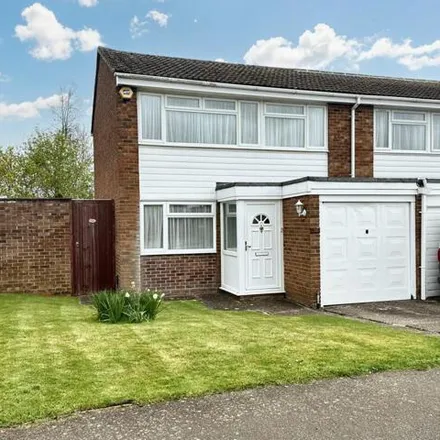 Buy this 3 bed duplex on Perry Green in Dacorum, HP2 7ND