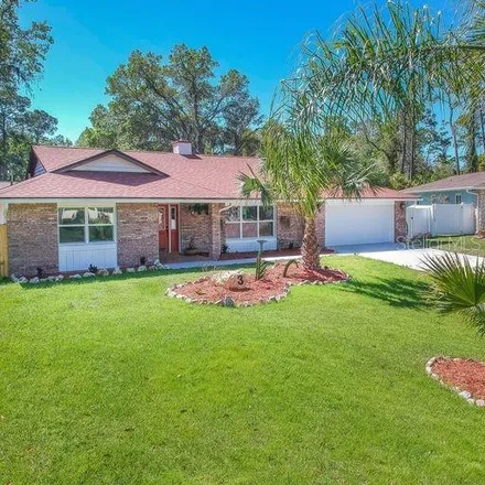 Buy this 3 bed house on 5 Blakeview Court in Palm Coast, FL 32137