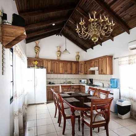 Rent this 3 bed house on Tela in Atlántida, Honduras