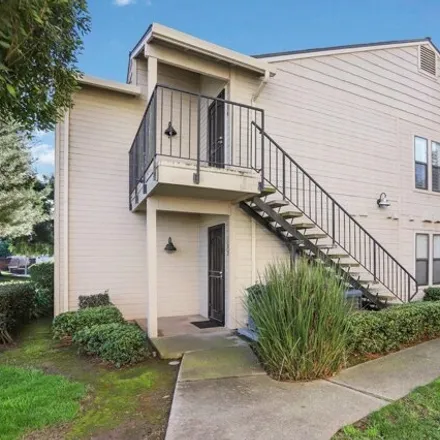 Buy this 2 bed condo on 2489 Eilers Lane in Lodi, CA 95242