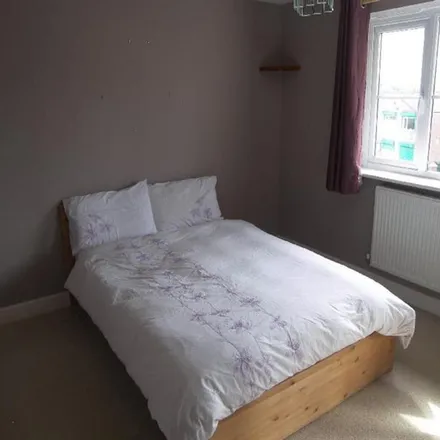 Image 3 - 30-52 Howty Close, Dean Row, SK9 2HJ, United Kingdom - Apartment for rent