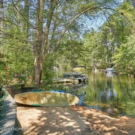 Image 4 - 118 Pine Lake Drive, Whispering Pines, Moore County, NC 28327, USA - House for sale
