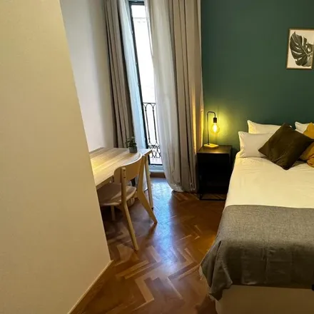 Rent this 8 bed room on Hostal Veracruz II in Calle de la Victoria, 1
