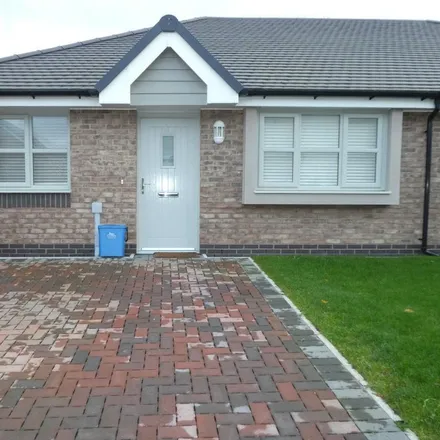 Rent this 2 bed duplex on Tan 'Refail in Llandudno Junction, LL31 9AX