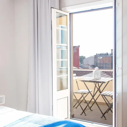 Rent this 1 bed apartment on Praça do Município 44 in 4700-422 Braga, Portugal