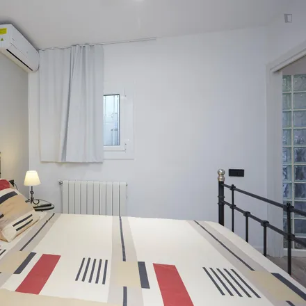Image 2 - Carrer de Beatriu, 4, 08001 Barcelona, Spain - Apartment for rent
