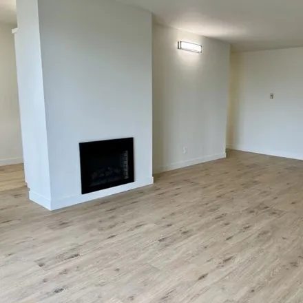 Rent this 2 bed house on 12th Court in Santa Monica, CA 90402