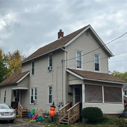 Image 1 - 215 Smith Street Southeast, Niles, OH 44446, USA - House for sale