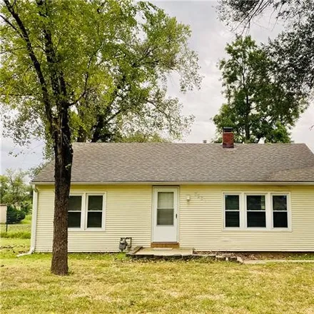 Buy this 3 bed house on 7231 Parkview Avenue in Kansas City, KS 66109
