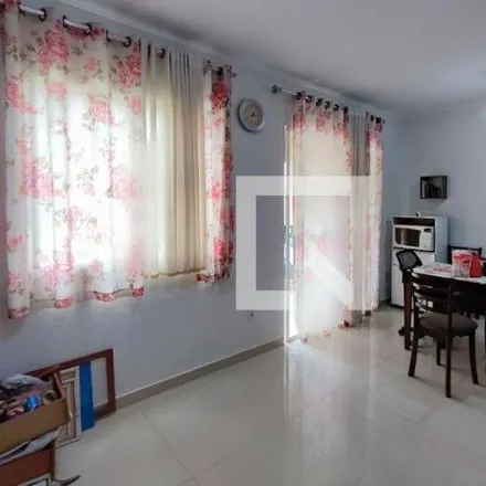 Rent this 2 bed apartment on Rua Alfredo Grotta in Parque São Jorge, Campinas - SP