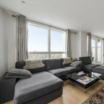 Image 3 - Cornish House, Pump House Crescent, London, TW8 0DE, United Kingdom - Apartment for rent