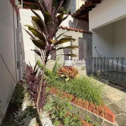 Buy this 4 bed house on Rua dos Cravos in São Pedro, Itabira - MG