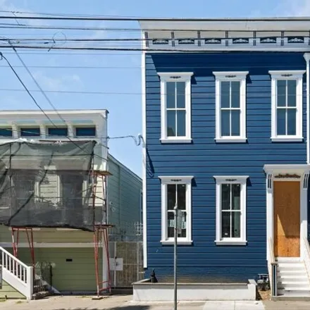 Buy this 8 bed house on 492 Bartlett Street in San Francisco, CA 90103