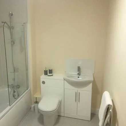 Image 5 - Castle Court, The Minories, Dixons Green, DY2 8PG, United Kingdom - Apartment for rent