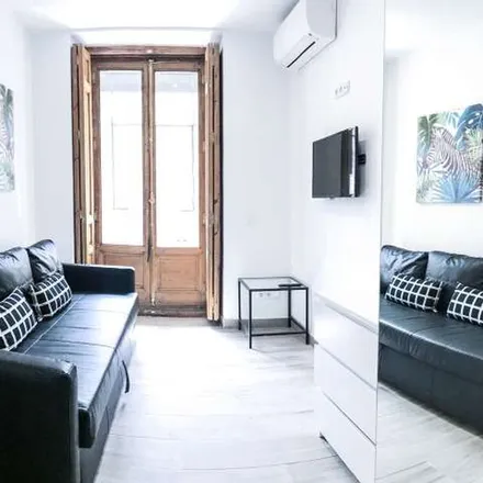 Rent this 1 bed apartment on Calle de Carranza in 4, 28004 Madrid