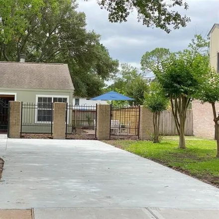 Rent this 3 bed house on West Road in Copperfield, Harris County