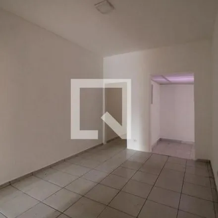 Rent this 3 bed house on Rua Anhanguera 786 in Campos Elísios, São Paulo - SP