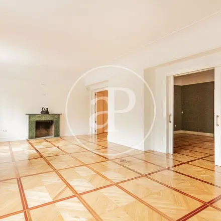 Image 3 - Paseo de la Castellana, 148, 28046 Madrid, Spain - Apartment for rent
