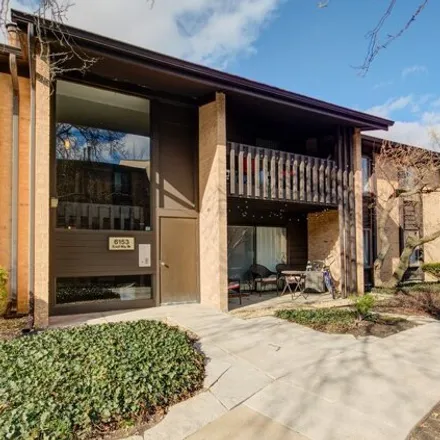 Image 1 - 6149 Knoll Wood Road, Willowbrook, DuPage County, IL 60527, USA - Condo for sale