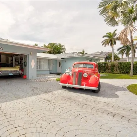 Image 4 - 475 Sunset Drive, Golden Isles, Hallandale Beach, FL 33009, USA - House for sale