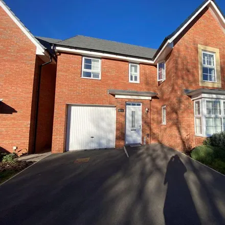 Rent this 4 bed house on unnamed road in Lower Farm Estates, Nuneaton