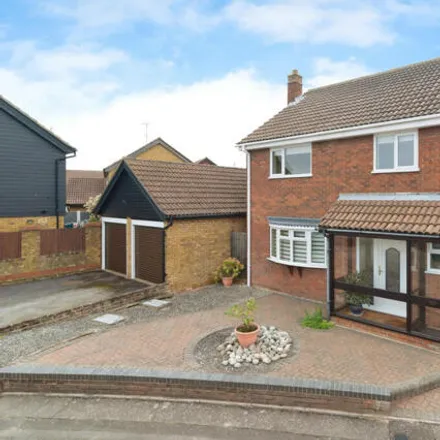 Buy this 4 bed house on Aylesbeare in Southend-on-sea, Essex