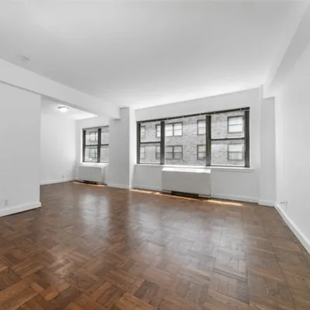 Image 6 - 210 East 58th Street, New York, NY 10022, USA - House for rent