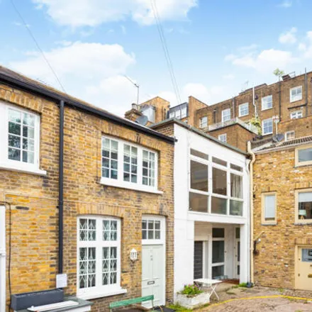 Rent this 2 bed house on 4 Wilby Mews in London, W11 3NW