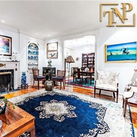 Image 3 - 2415 Avenue S, New York, NY 11229, USA - House for sale