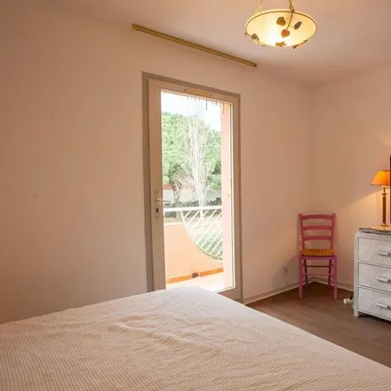 Rent this 2 bed duplex on 83230 Bormes-les-Mimosas